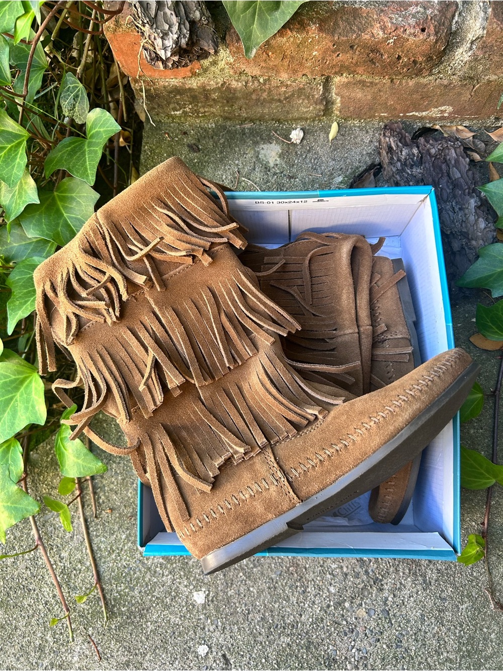 Minnetonka Brown Suede Multi-Fringe Ankle Booties